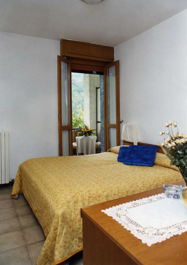 Ristorante Primula Bianca Hotel Varzi Exterior photo